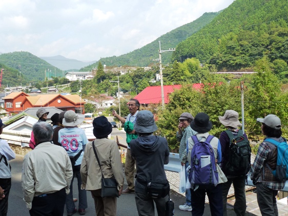 20111008森歩農協上部から