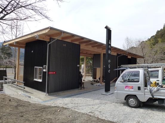 20110319魚梁瀬新駅舎?